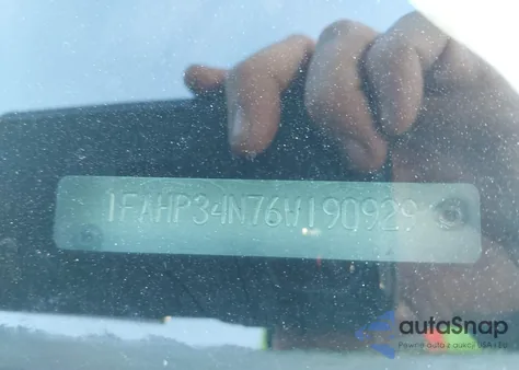 2006 Ford Focus Zx4 z USA, uszkodzony, nr VIN 1FAHP34N76W190929